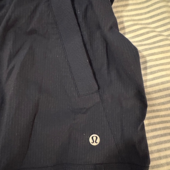 Lululemon dance studio pants, mid rise regular. Size 2 true navy - Picture 4 of 4